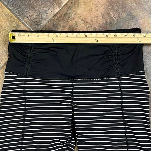 LULULEMON Runday Crop Ankle Legging Athletic Stripe Pants 8 - Picture 3 of 12